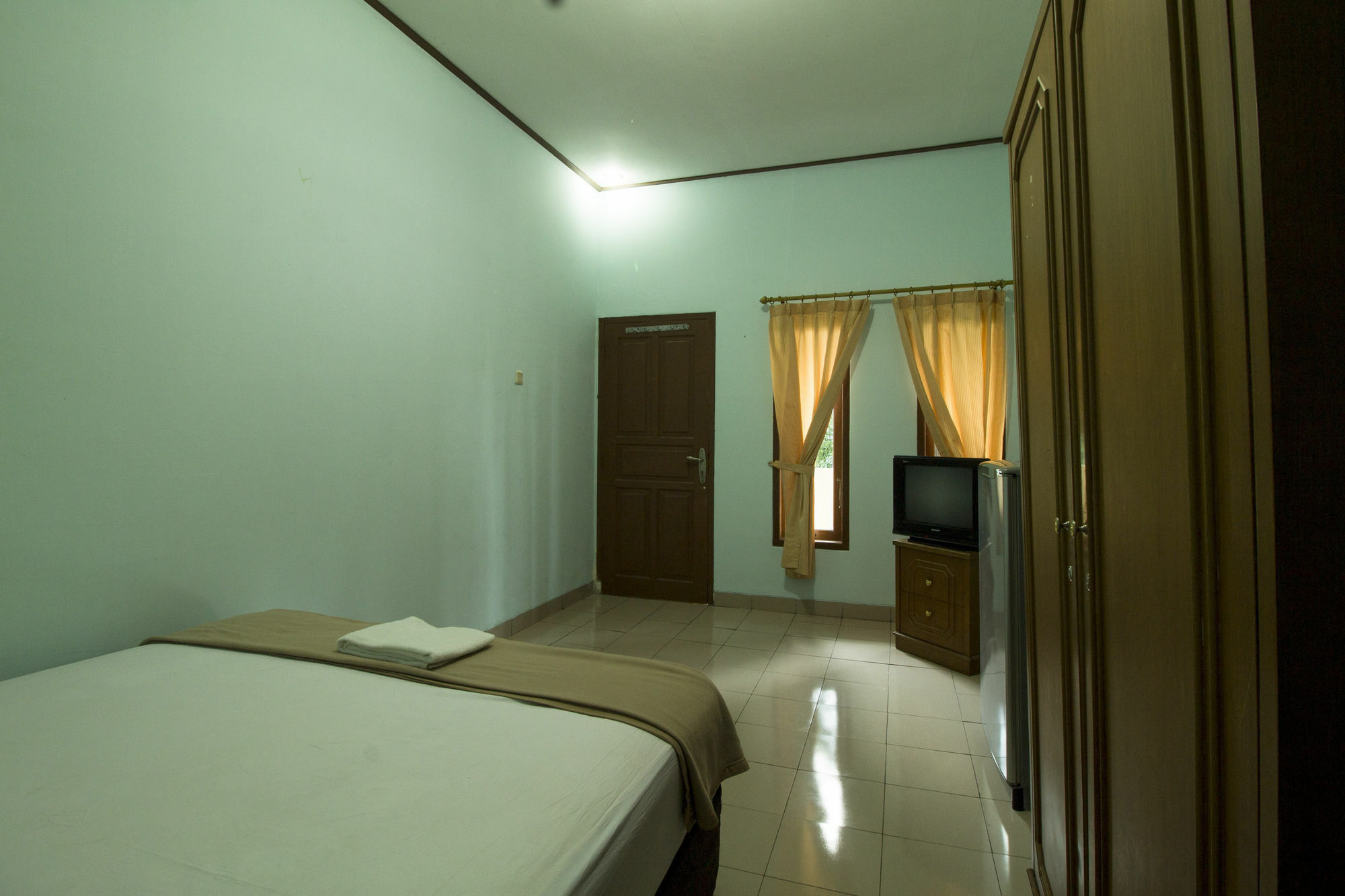 Reddoorz Plus @ Karet Pedurenan 3 Jakarta Exteriör bild