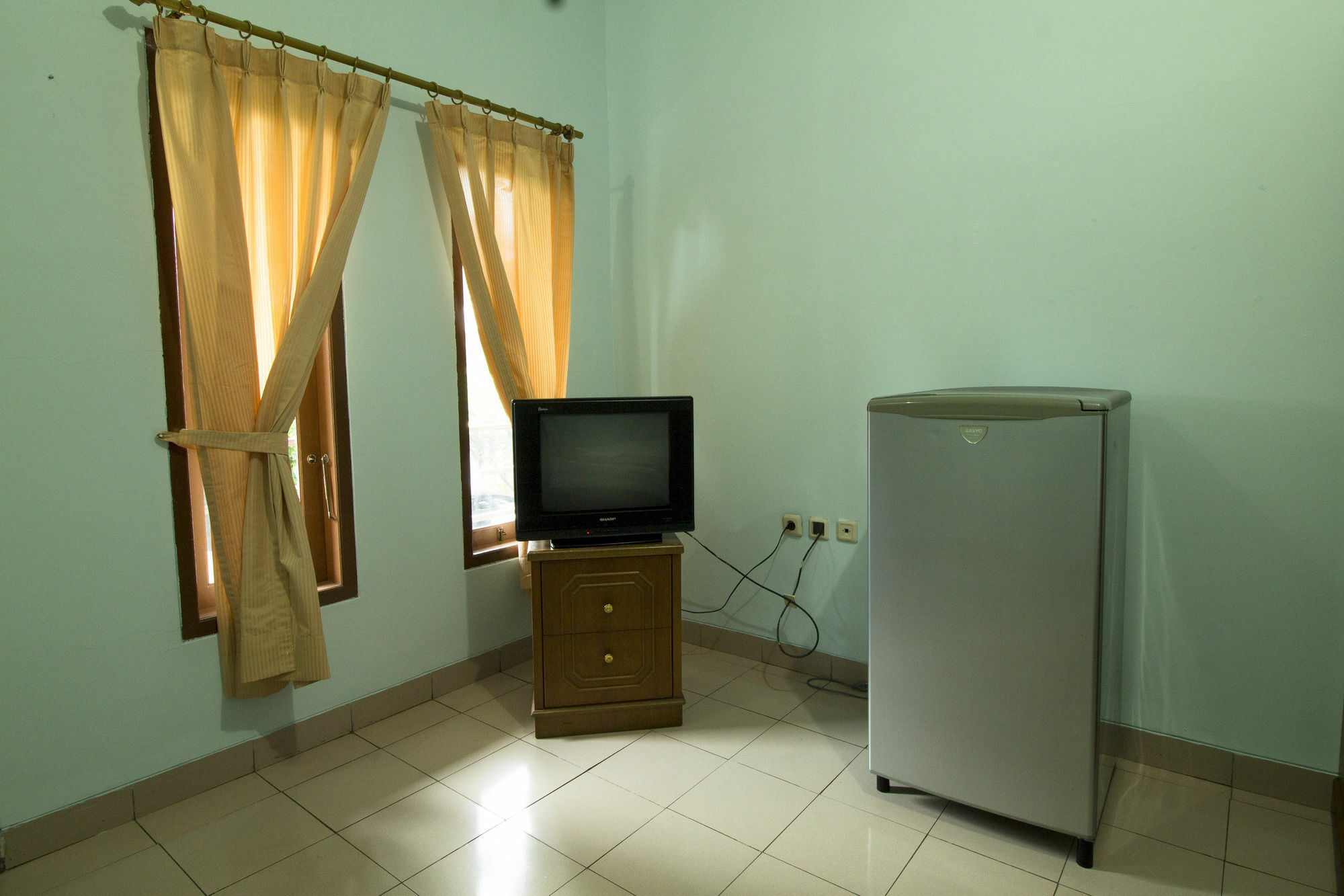 Reddoorz Plus @ Karet Pedurenan 3 Jakarta Exteriör bild