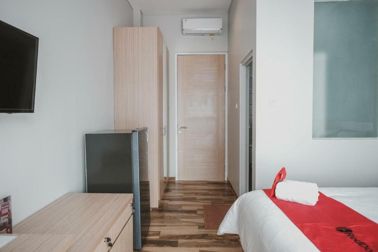 Reddoorz Plus @ Karet Pedurenan 3 Jakarta Exteriör bild